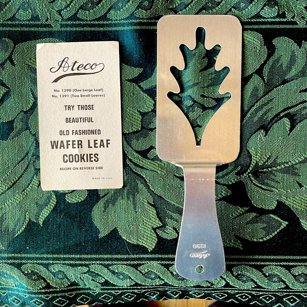 Vintage Ateco Wafer Leaf Cookie Stencil - single